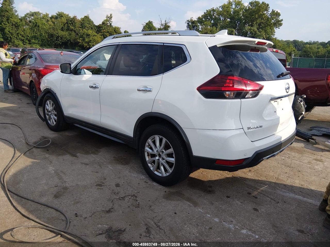 2019 NISSAN ROGUE SV · 3/11