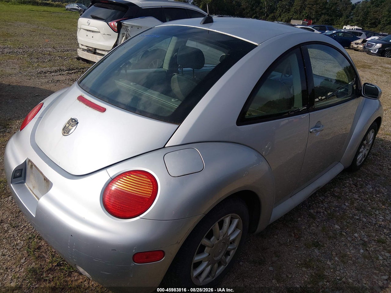 2005 VOLKSWAGEN NEW BEETLE GLS · 4/11