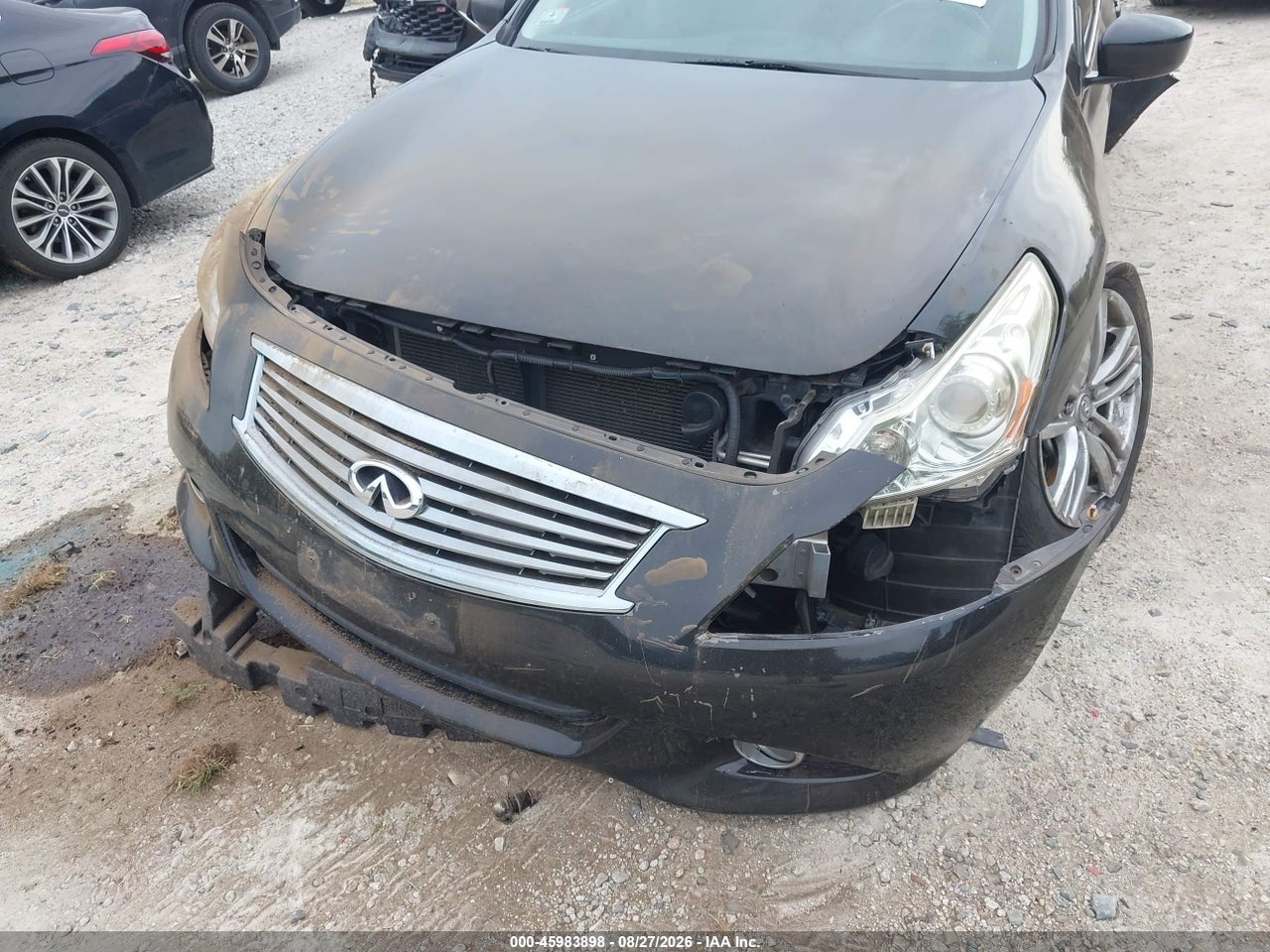 2013 INFINITI G37X   · 6/11