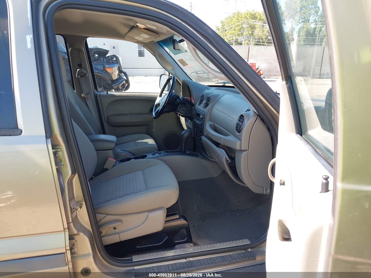 2006 JEEP LIBERTY SPORT · 5/11