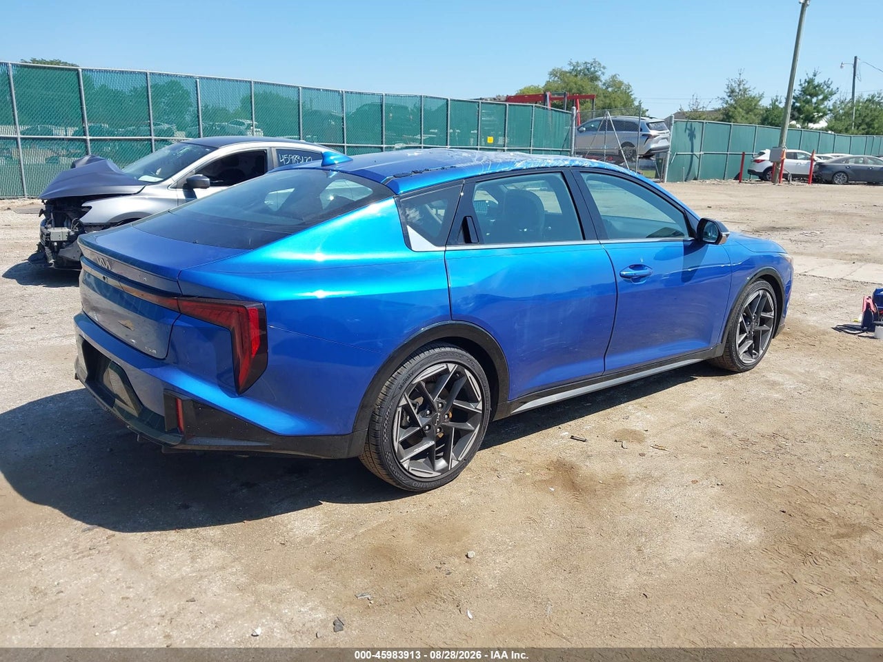 2025 KIA K4 GT-LINE · 4/11
