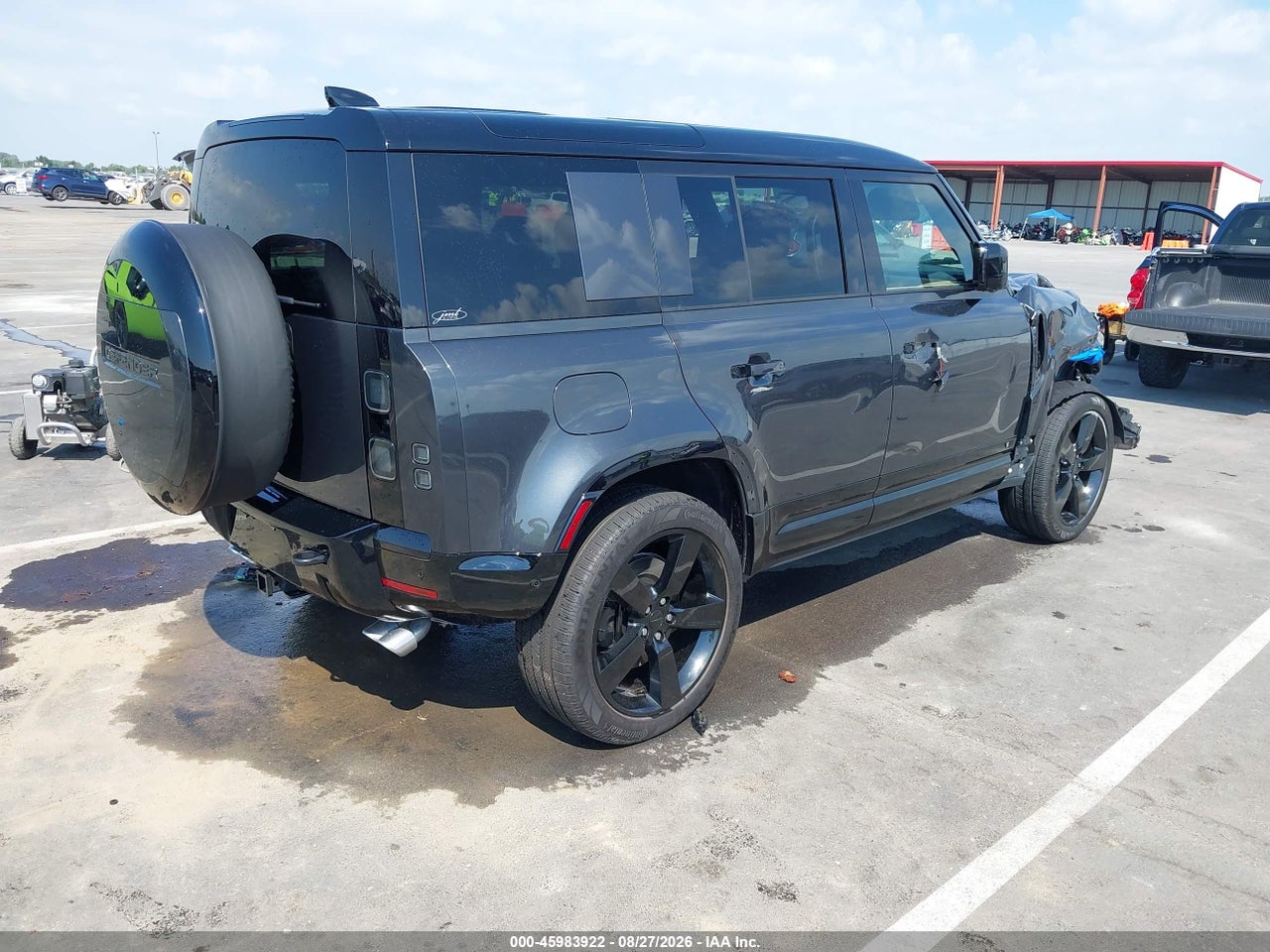 2026 LAND ROVER DEFENDER P525 V8 · 4/11