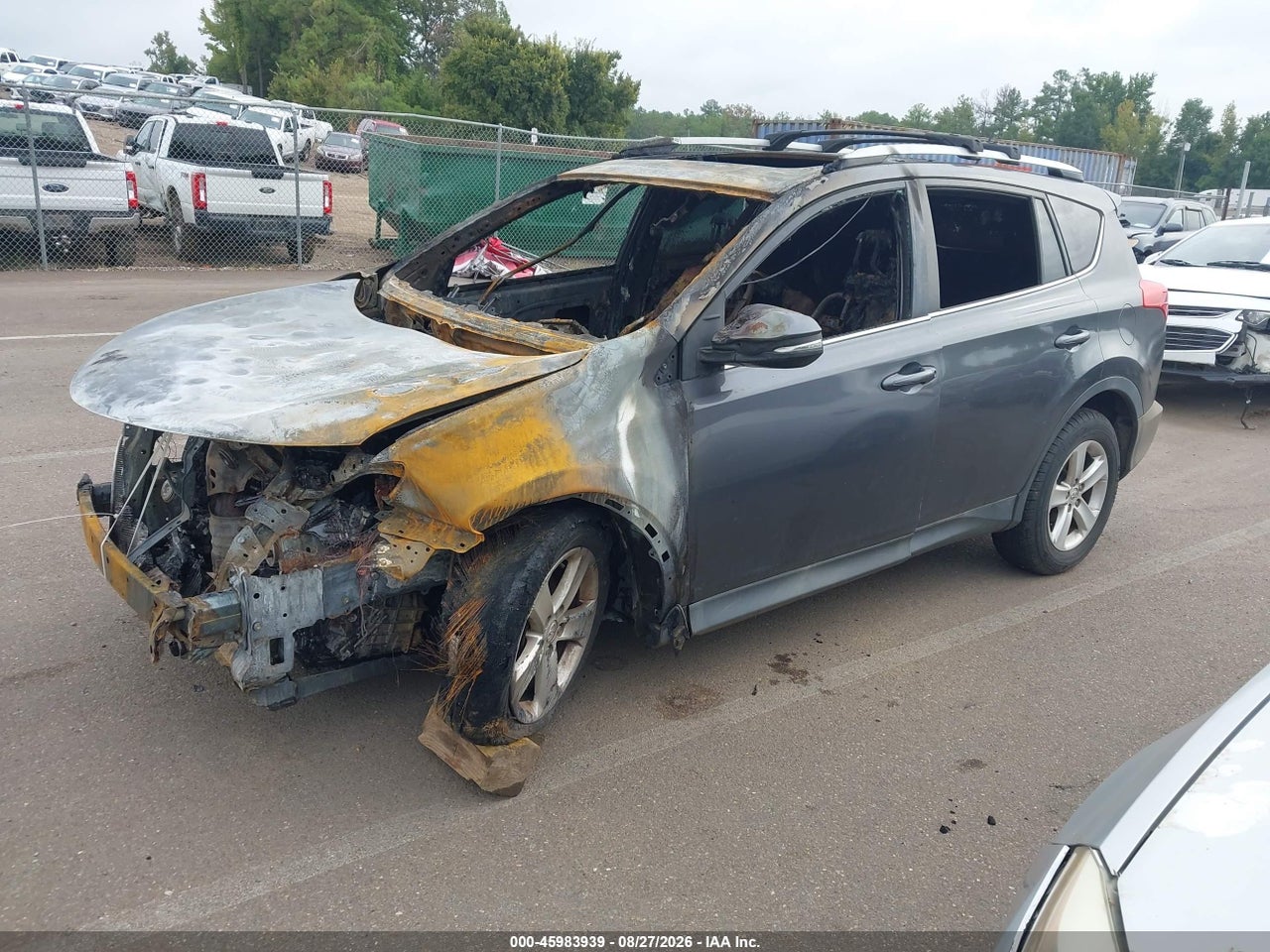 2014 TOYOTA RAV4 XLE · 2/10