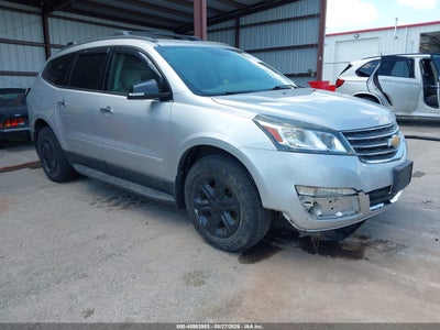 1GNKVHKD6GJ****** · 2016 CHEVROLET TRAVERSE LT