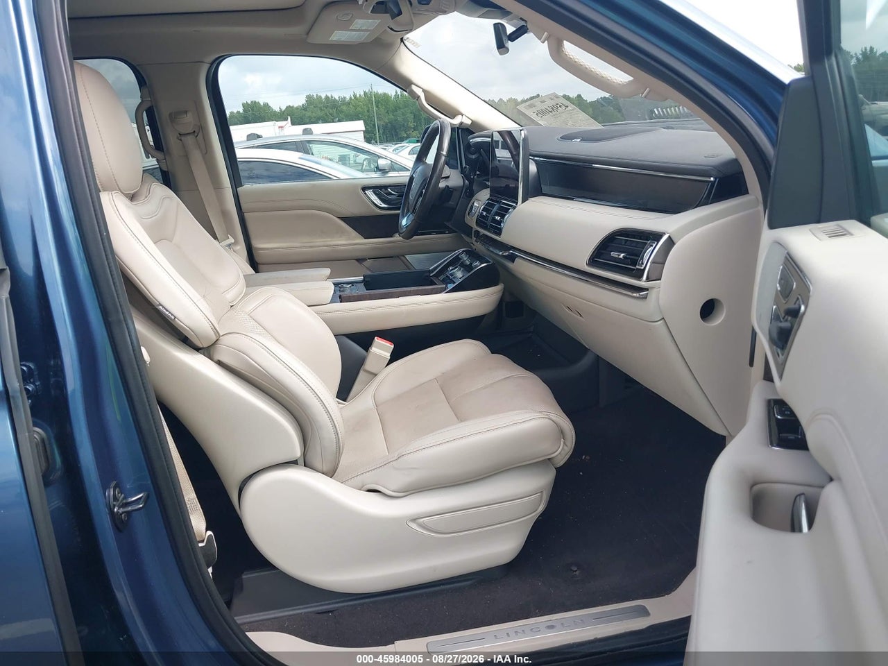 2019 LINCOLN NAVIGATOR RESERVE · 5/11