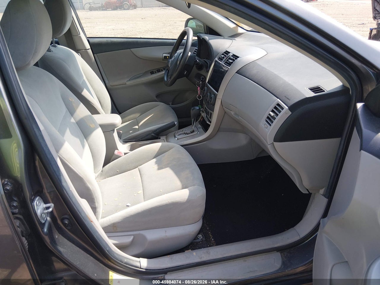2012 TOYOTA COROLLA LE · 5/11