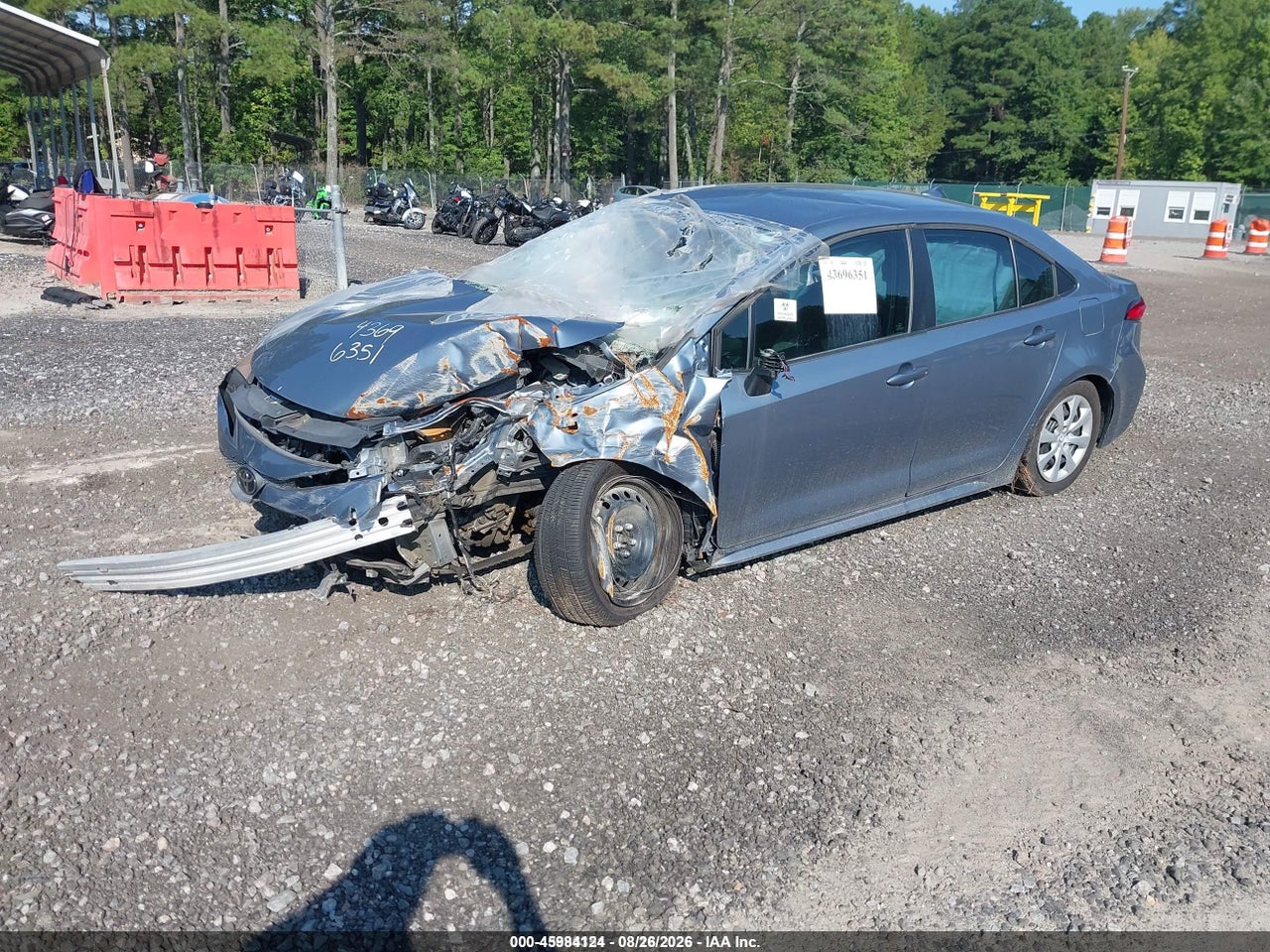 2024 TOYOTA COROLLA LE · 2/11