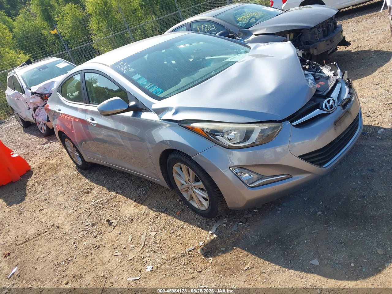 2015 HYUNDAI ELANTRA SE