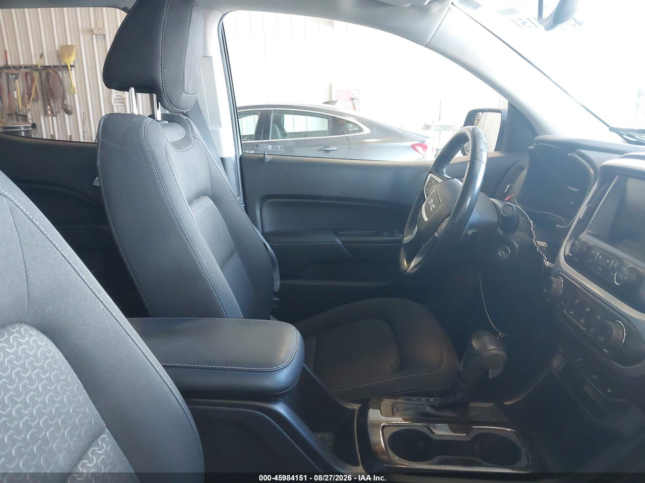 2017 GMC CANYON 4WD SLE · 5/11