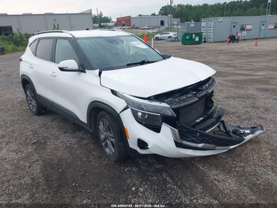 KNDEU2AAXM7****** · 2021 KIA SELTOS S