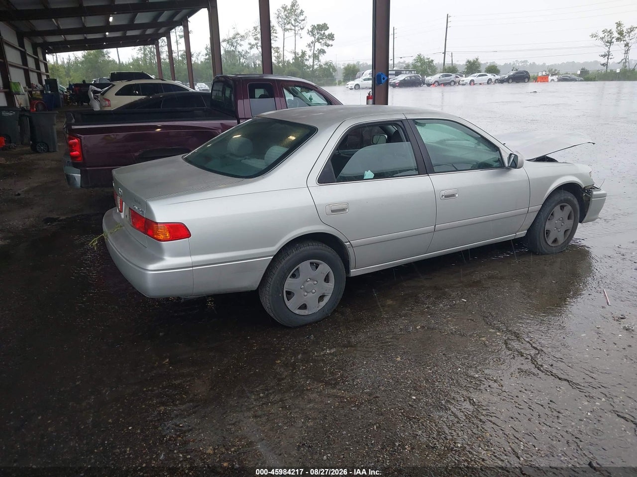 2001 TOYOTA CAMRY CE · 4/11