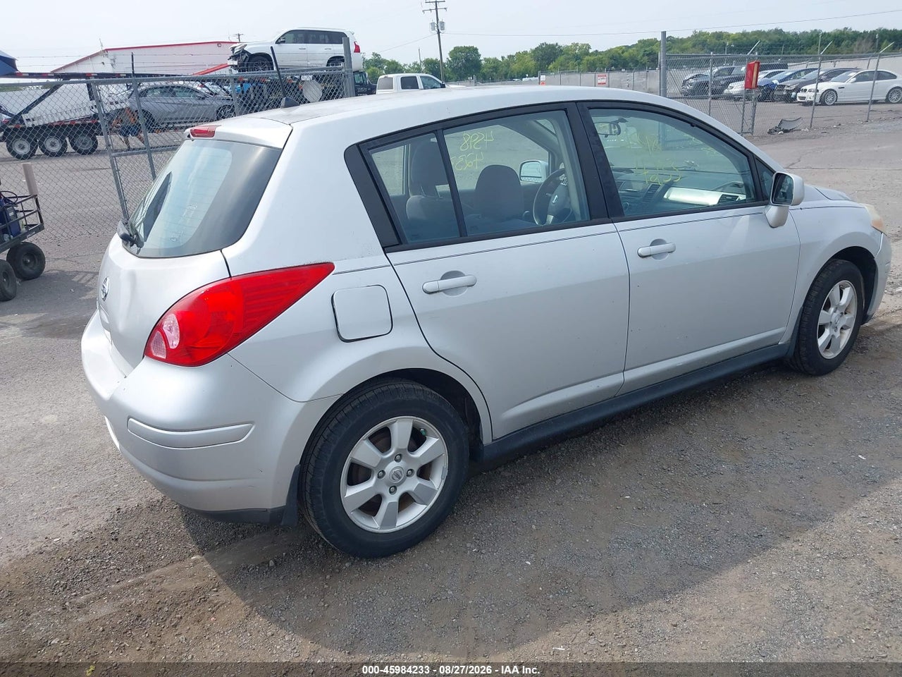 2009 NISSAN VERSA 1.8S · 4/11