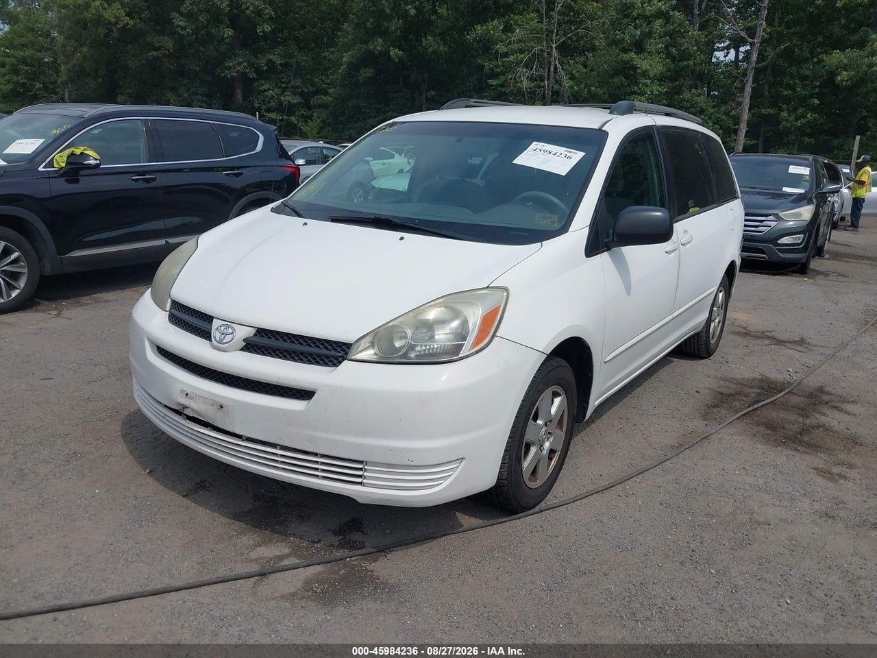 2005 TOYOTA SIENNA LE · 2/11