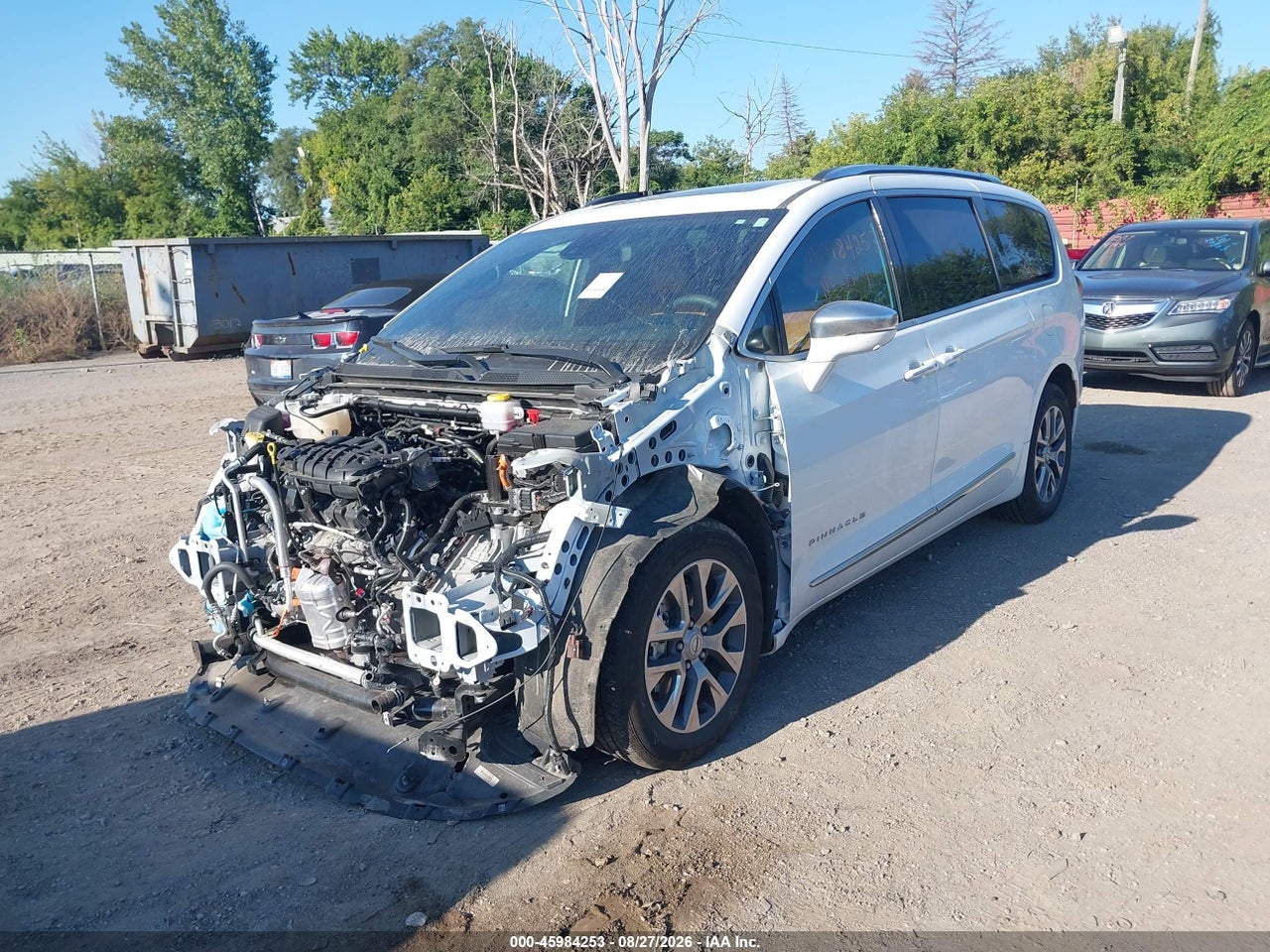 2024 CHRYSLER PACIFICA HYBRID PINNACLE · 2/10