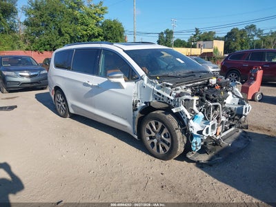 2C4RC1N79RR****** · 2024 CHRYSLER PACIFICA HYBRID PINNACLE