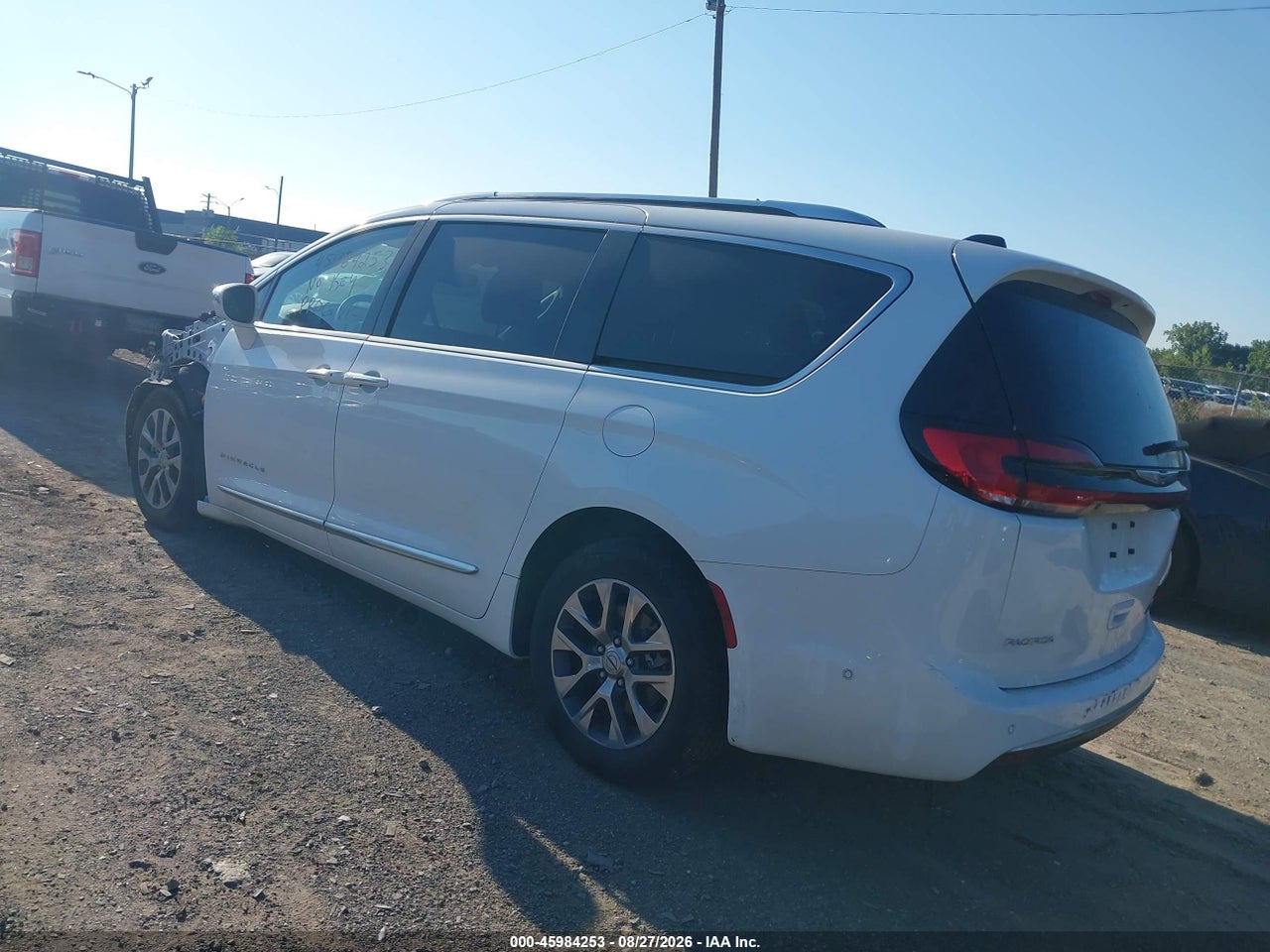 2024 CHRYSLER PACIFICA HYBRID PINNACLE · 3/10