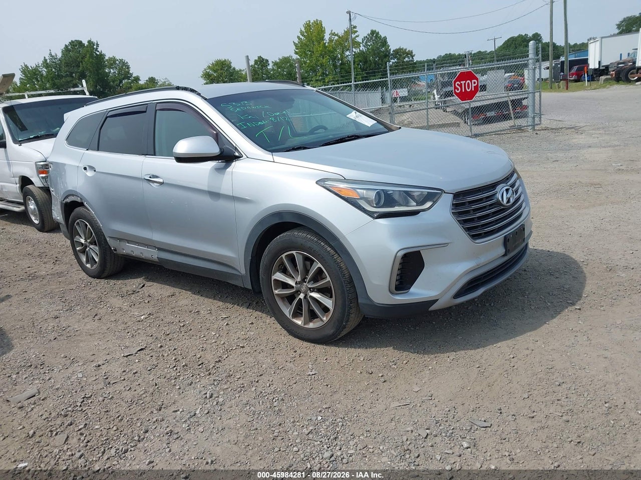 KM8SMDHF3JU****** · 2018 HYUNDAI SANTA FE SE