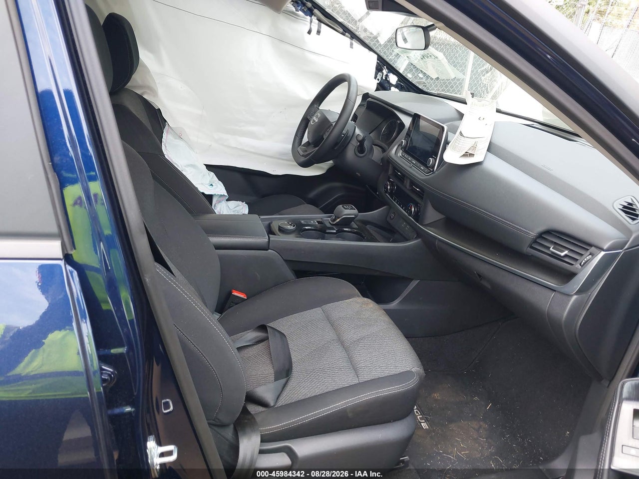 2026 NISSAN ROGUE SV · 5/11