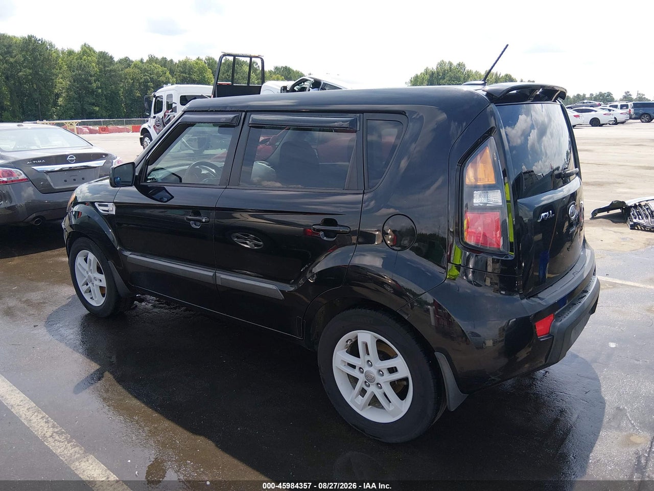 2011 KIA SOUL + · 3/11