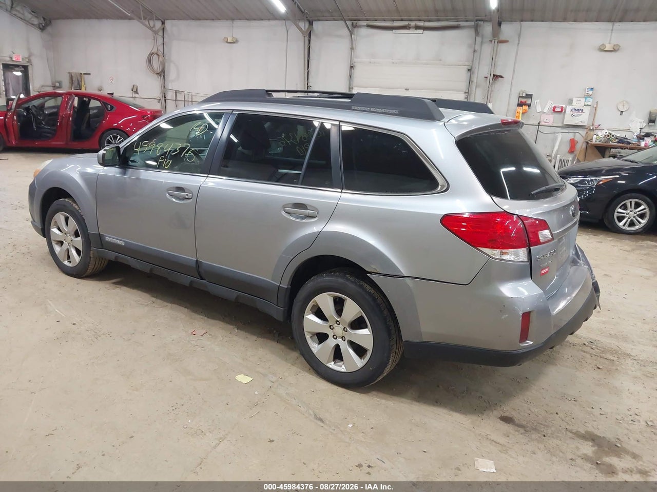 2010 SUBARU OUTBACK 2.5I PREMIUM · 3/11