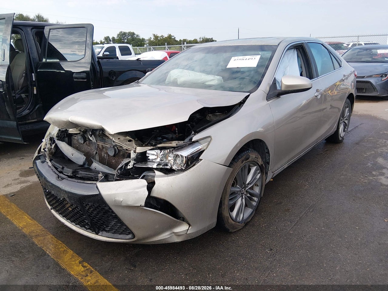 2017 TOYOTA CAMRY SE · 2/11