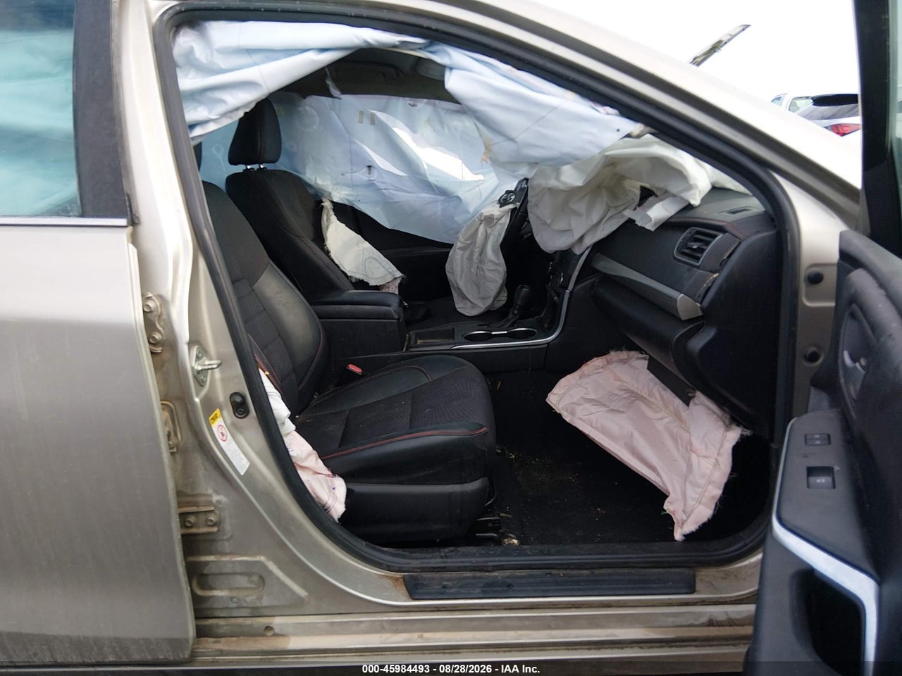 2017 TOYOTA CAMRY SE · 5/11