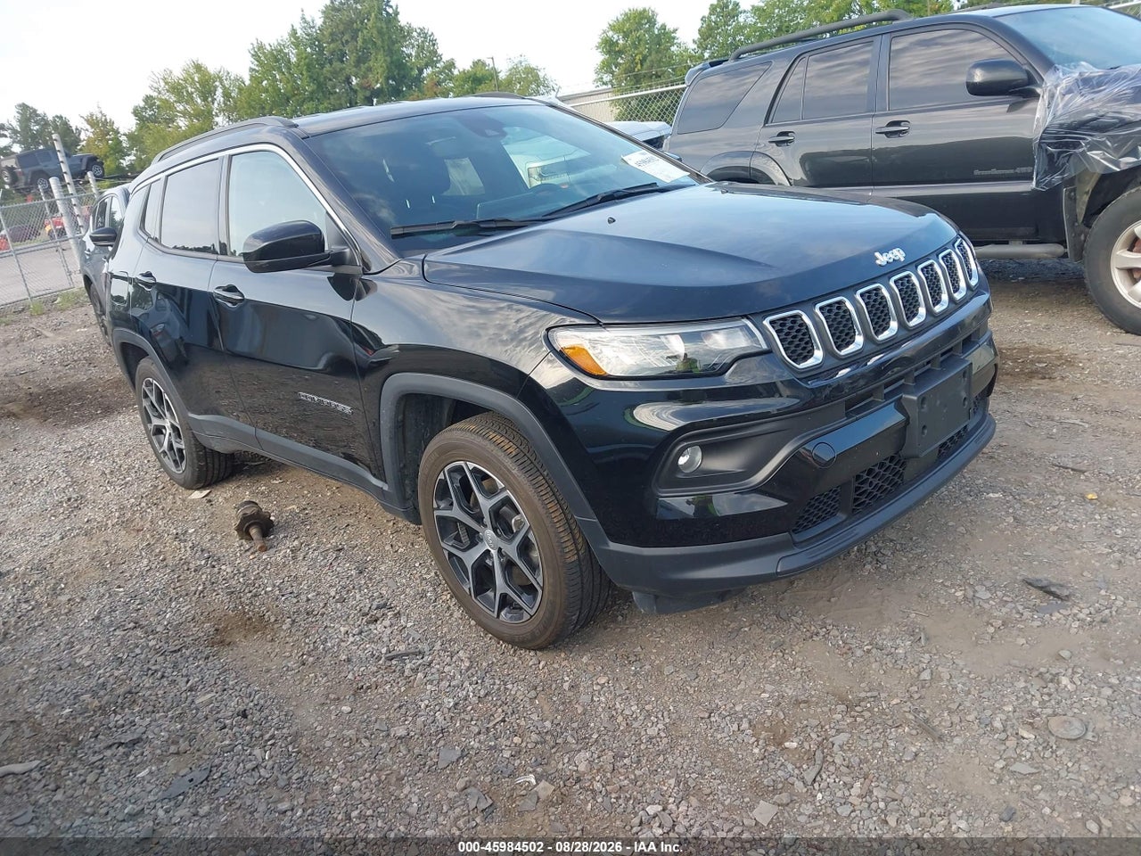 3C4NJDBNXRT****** · 2024 JEEP COMPASS LATITUDE 4X4