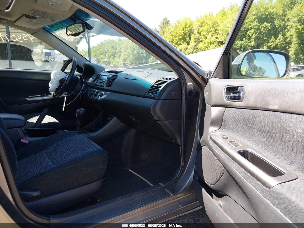 2004 TOYOTA CAMRY SE · 5/11
