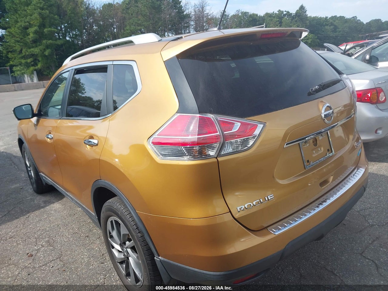 2014 NISSAN ROGUE SL · 3/11