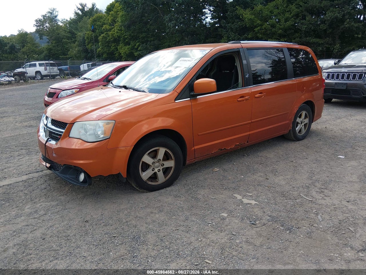 2011 DODGE GRAND CARAVAN CREW · 2/11