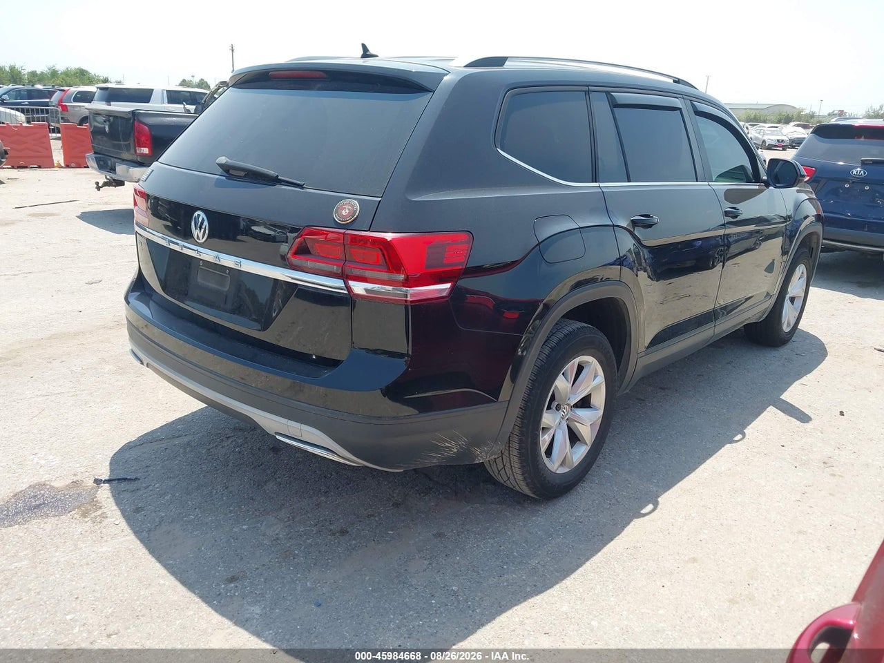 2018 VOLKSWAGEN ATLAS 2.0T S · 4/11