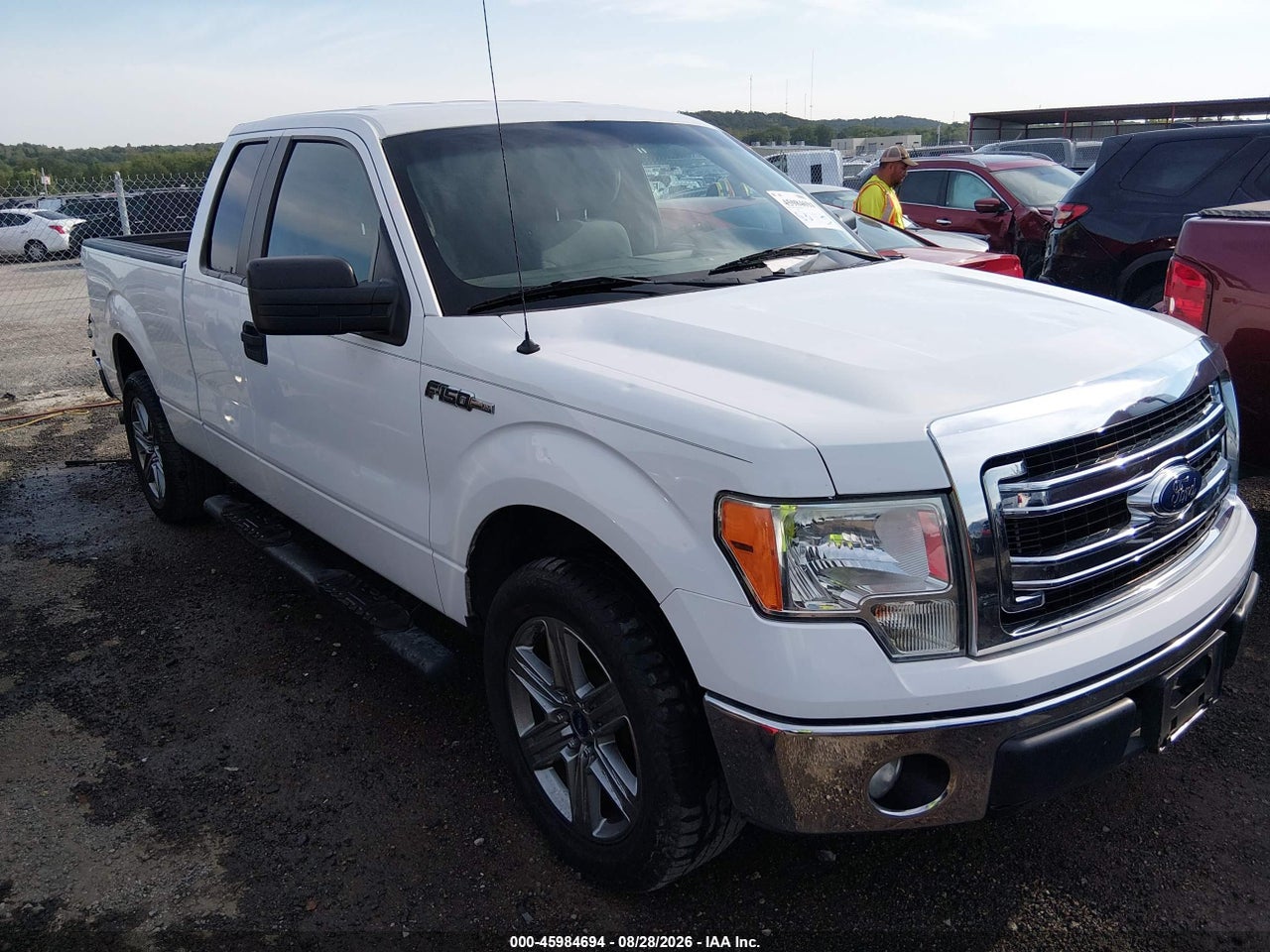1FTFX1CFXDF****** · 2013 FORD F-150 XLT
