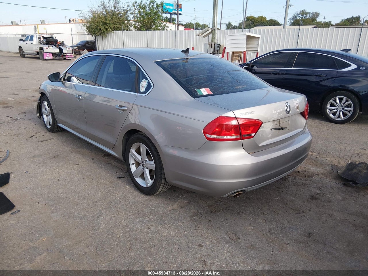 2012 VOLKSWAGEN PASSAT 2.5L SE · 3/11
