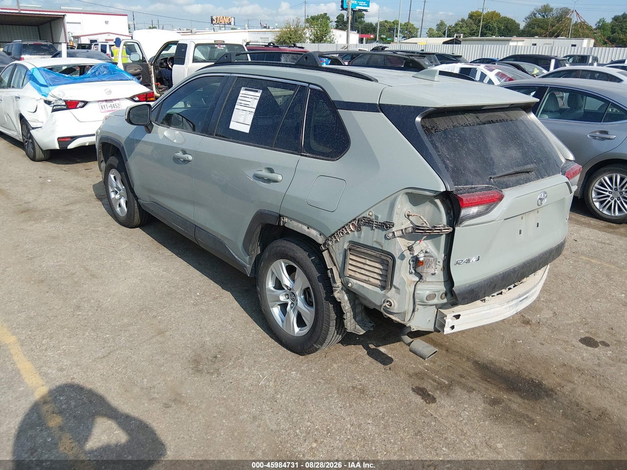 2019 TOYOTA RAV4 XLE · 3/11