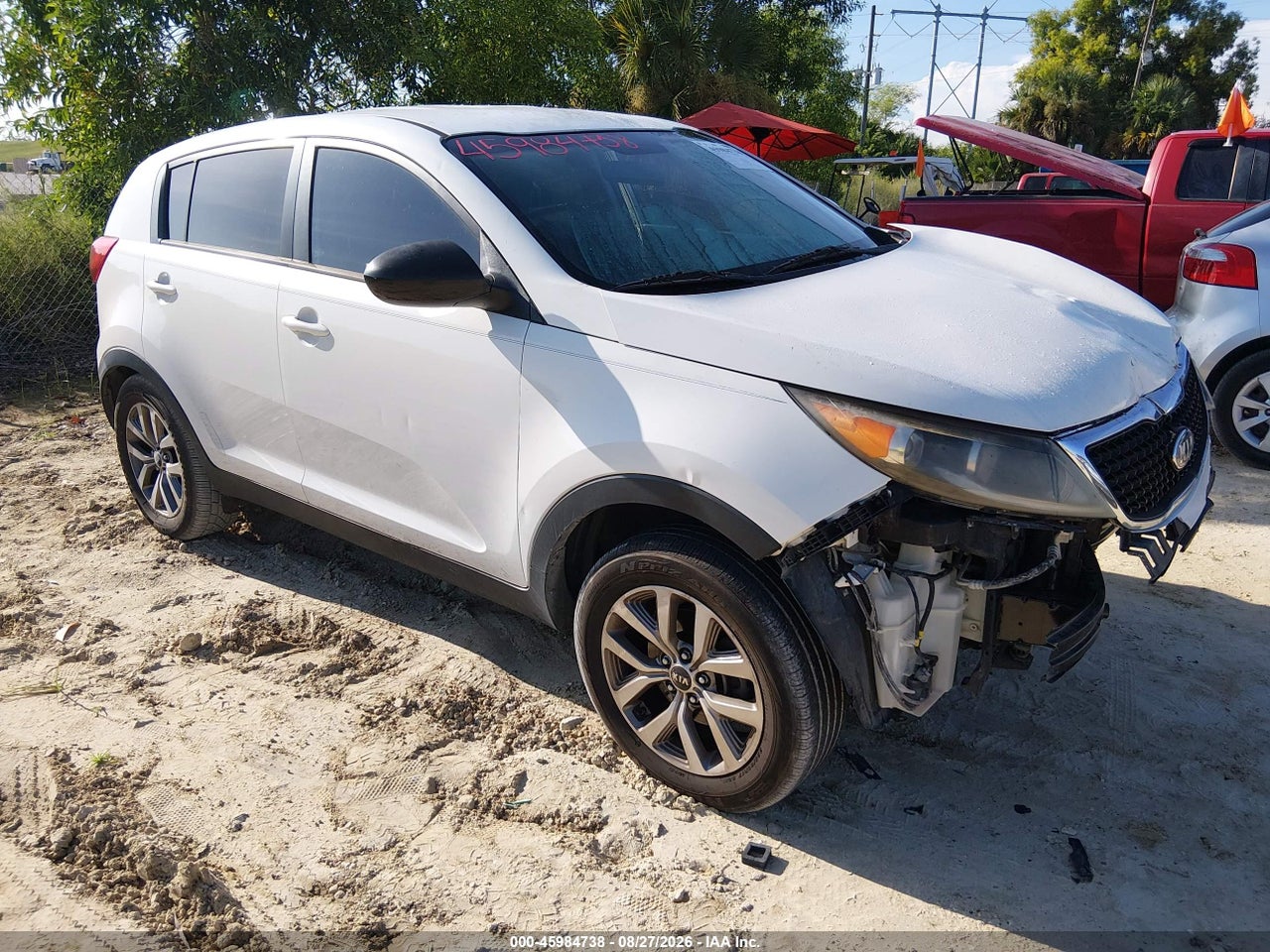 KNDPB3AC1G7****** · 2016 KIA SPORTAGE LX
