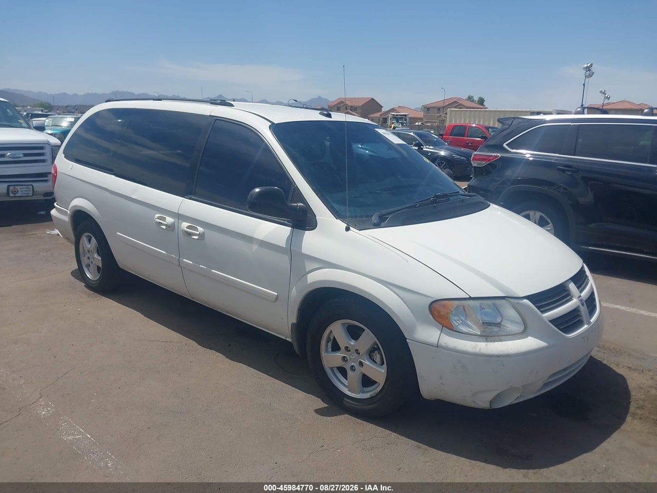 2D4GP44L85R****** · 2005 DODGE GRAND CARAVAN SXT