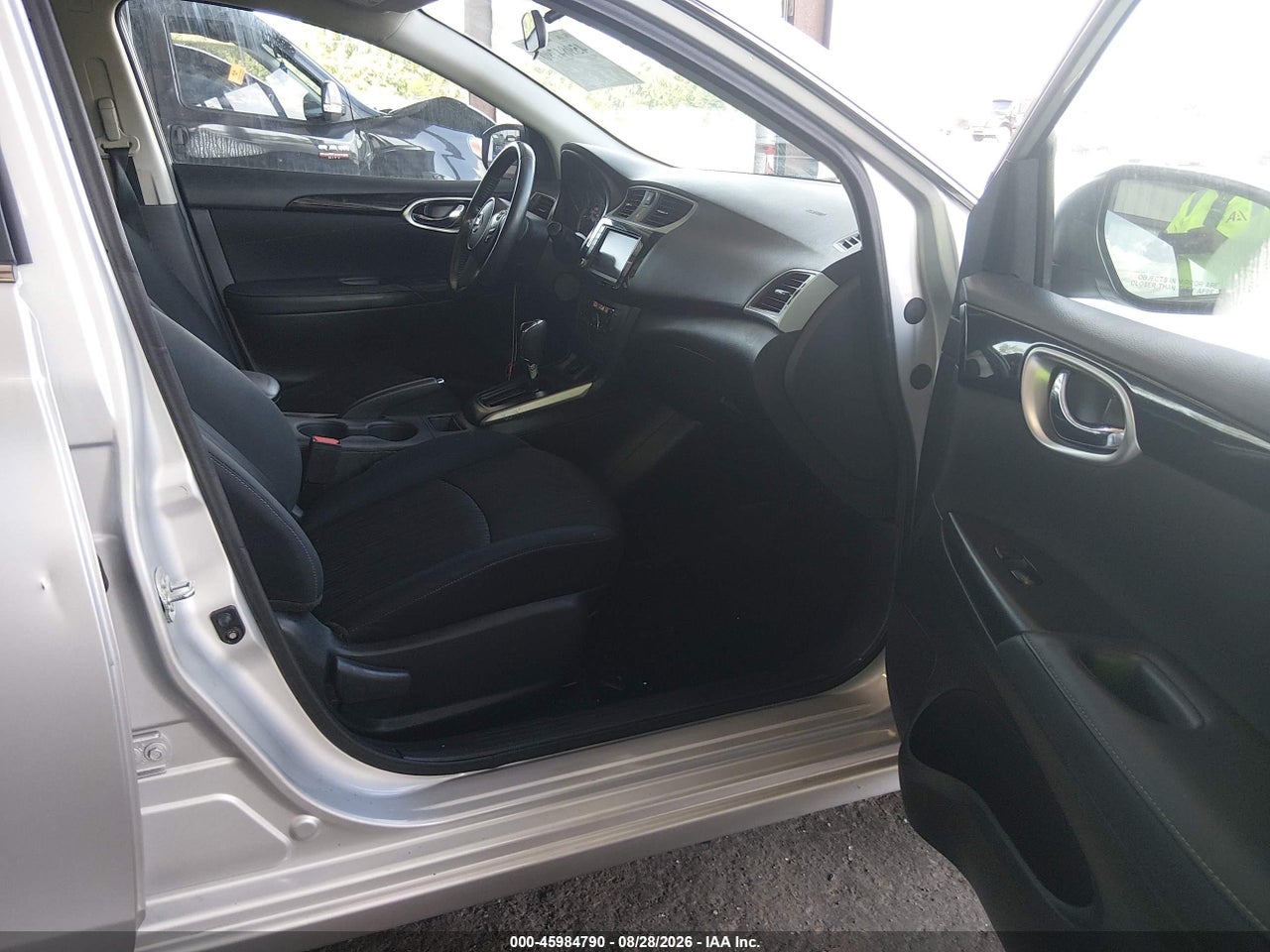 2019 NISSAN SENTRA SV · 5/11