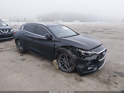SJKCH5CP2HA****** · 2017 INFINITI QX30 PREMIUM