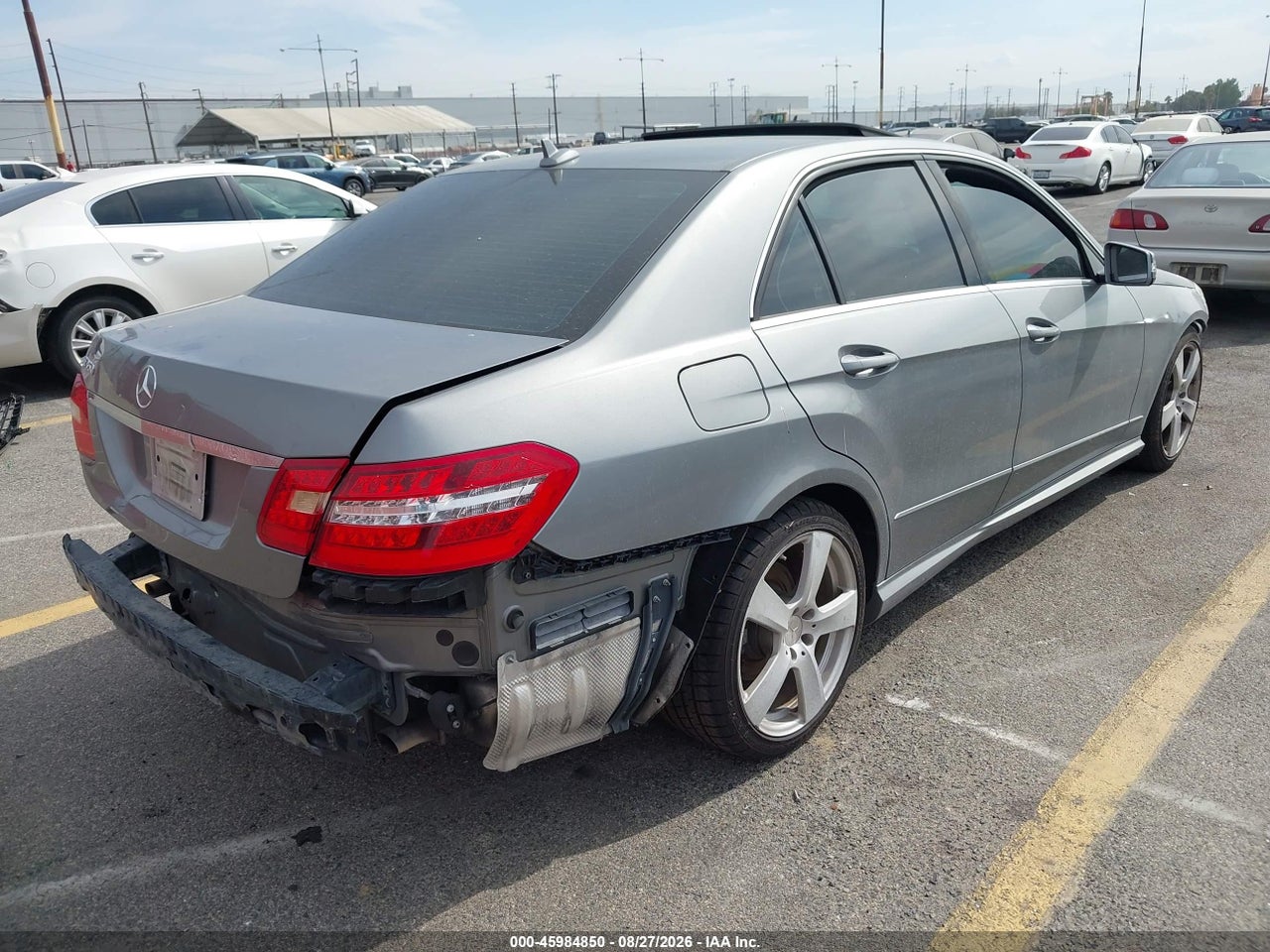 2011 MERCEDES-BENZ E 350 · 4/11