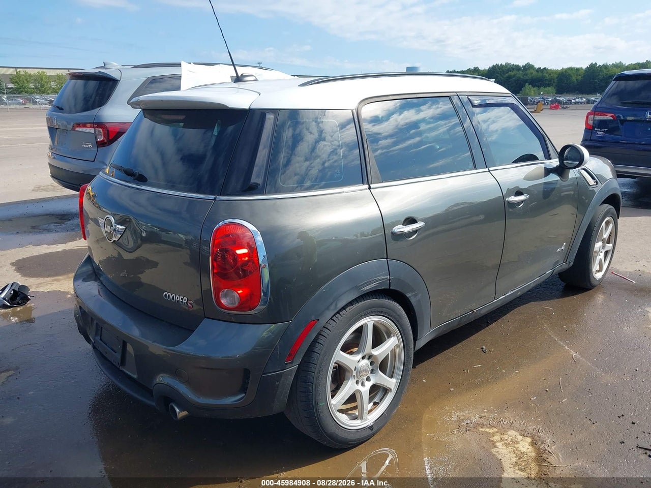 2012 MINI COOPER S COUNTRYMAN   · 4/11