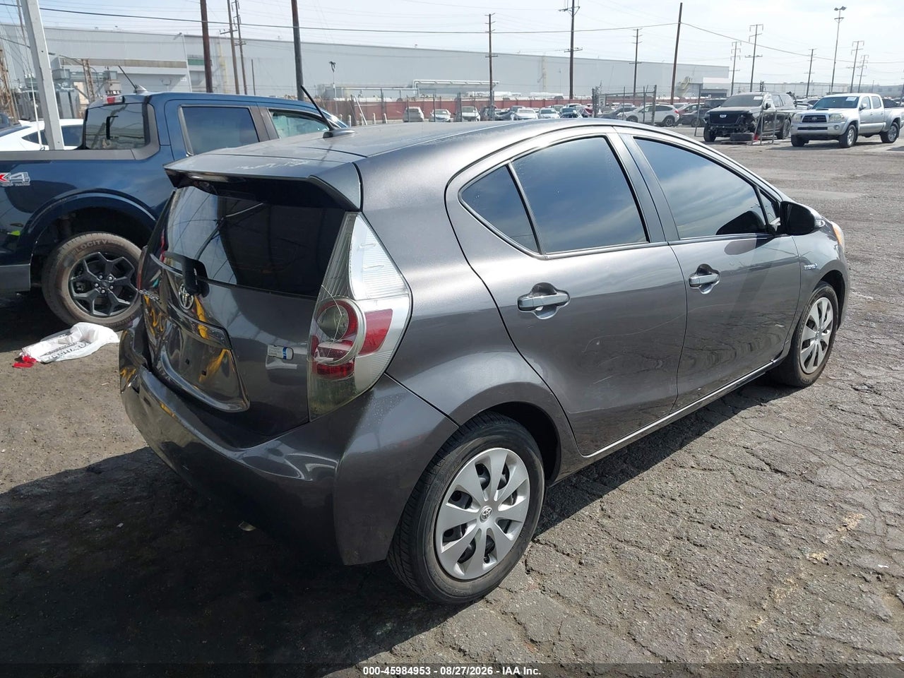 2014 TOYOTA PRIUS C THREE · 4/11