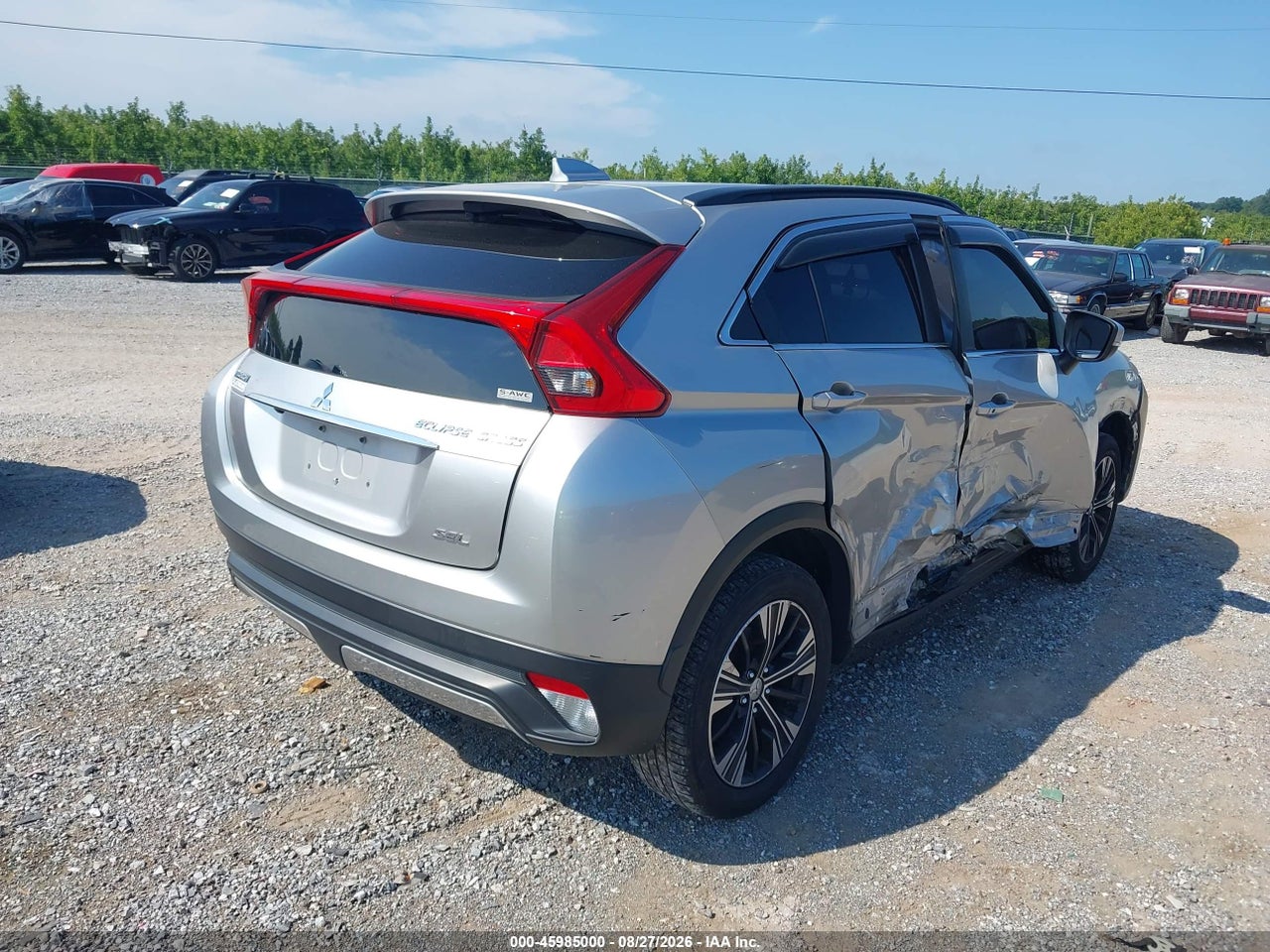 2019 MITSUBISHI ECLIPSE CROSS SEL · 4/11