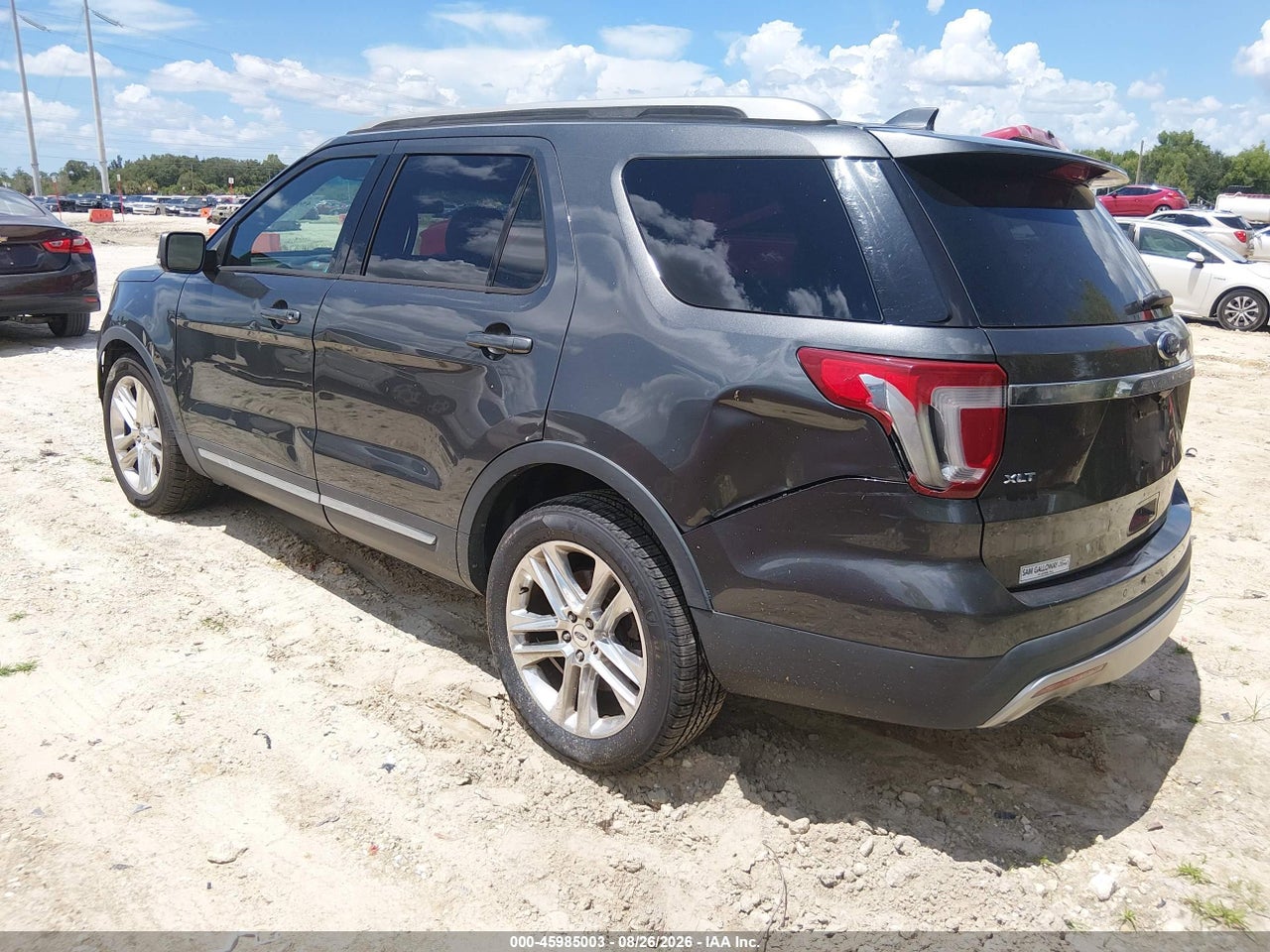2017 FORD EXPLORER XLT · 3/11