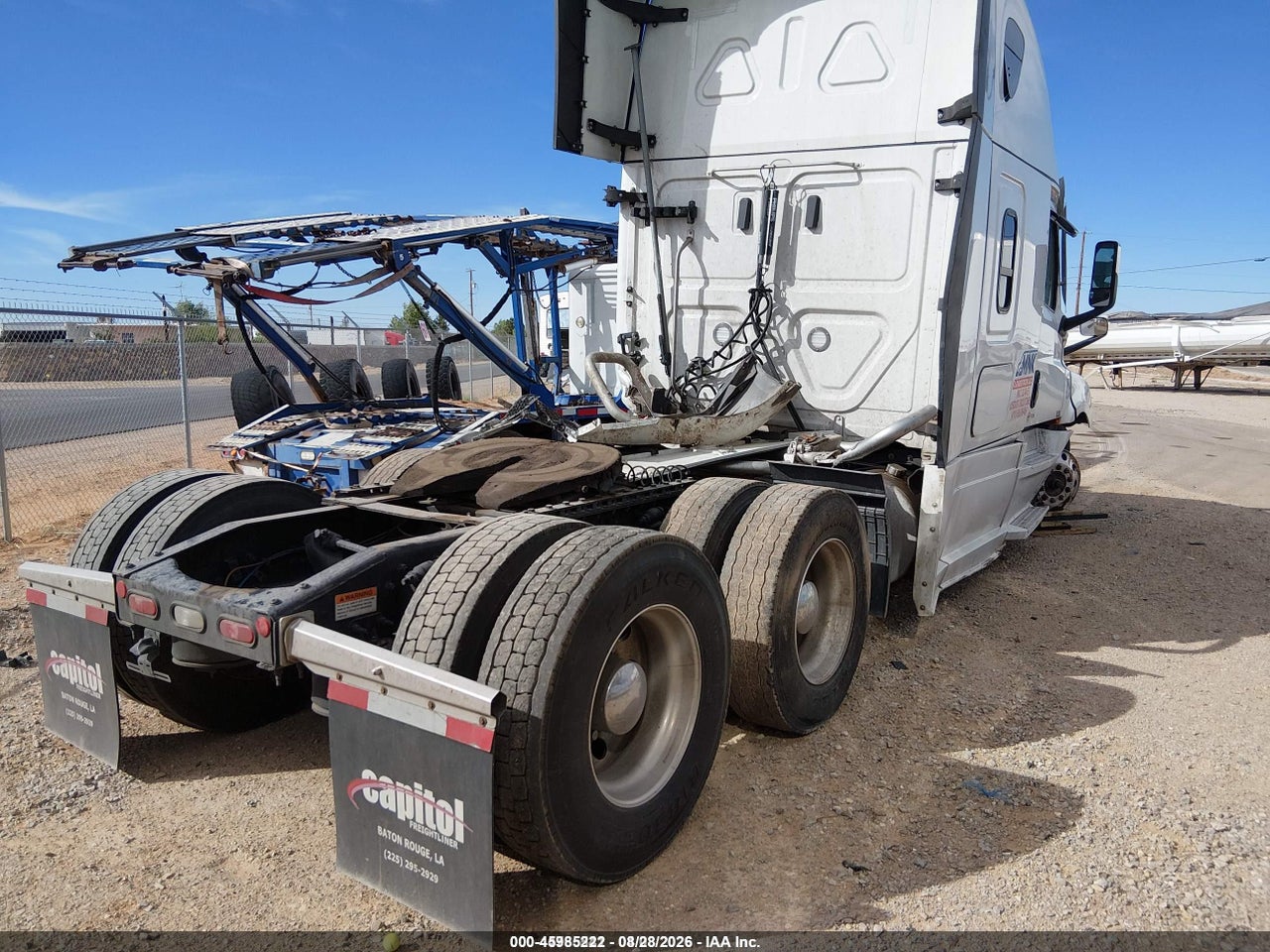 2024 FREIGHTLINER NEW CASCADIA 126 · 4/4
