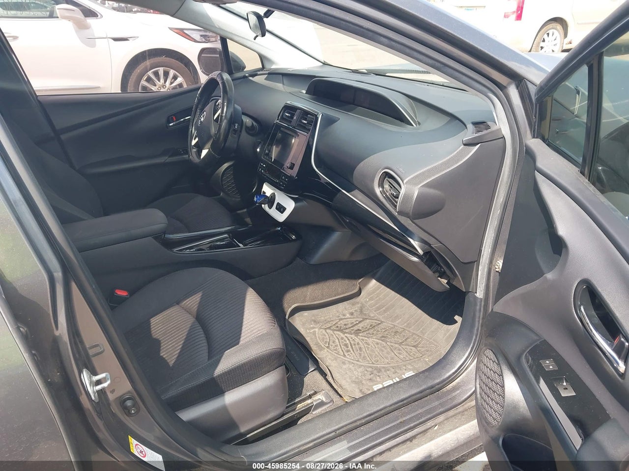 2017 TOYOTA PRIUS THREE · 5/11