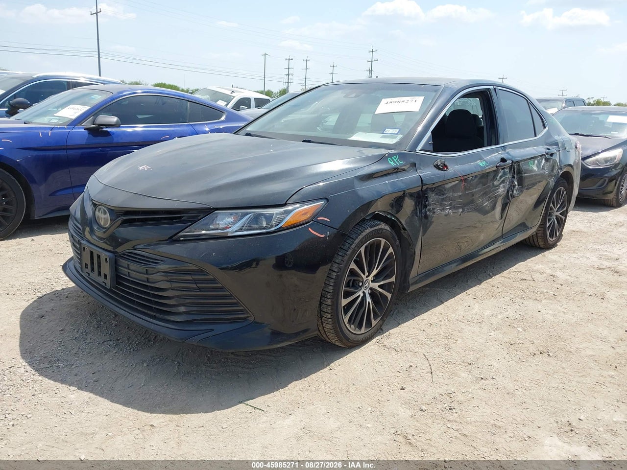 2018 TOYOTA CAMRY LE · 2/11