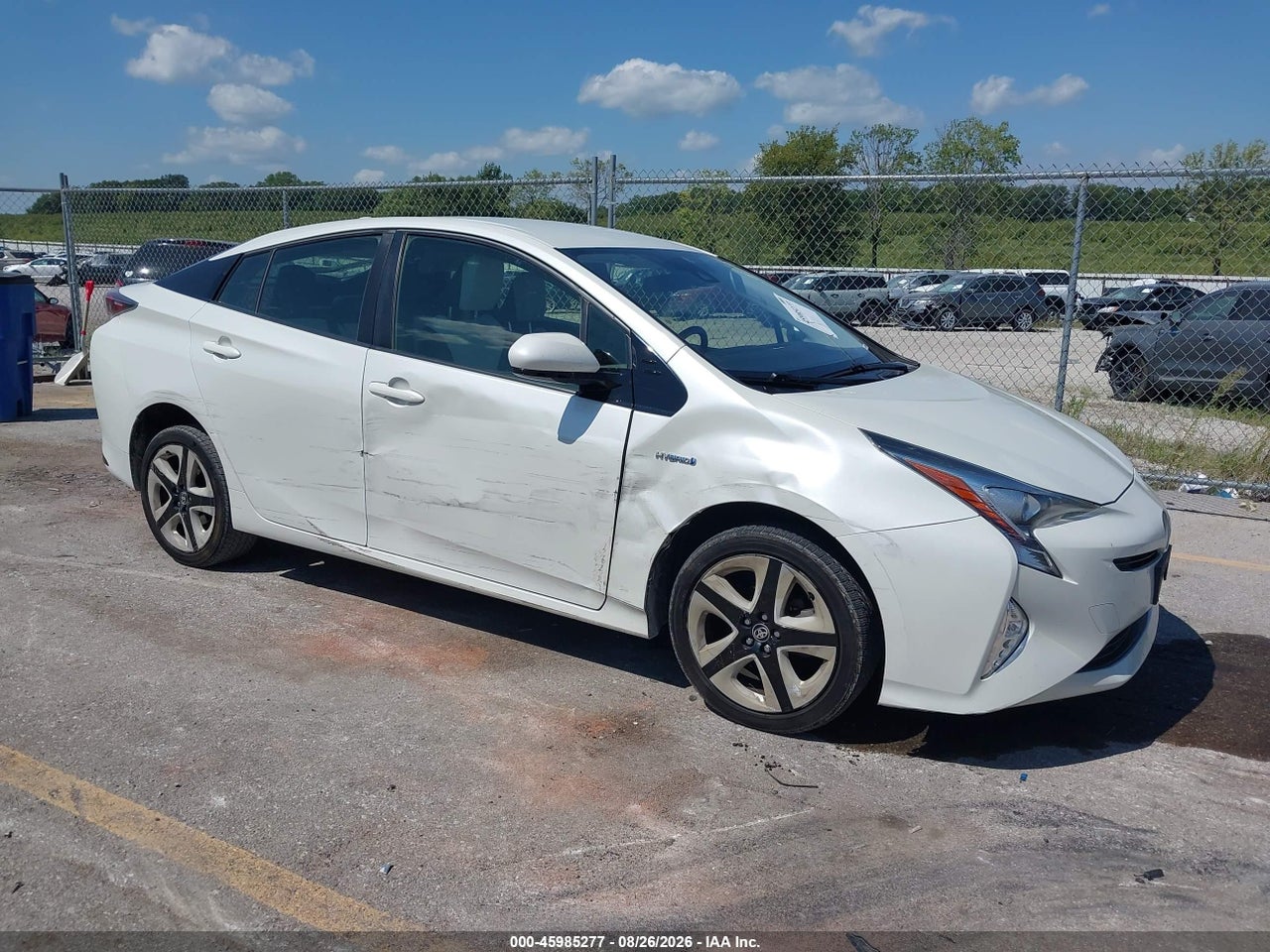2016 TOYOTA PRIUS THREE TOURING · 6/11