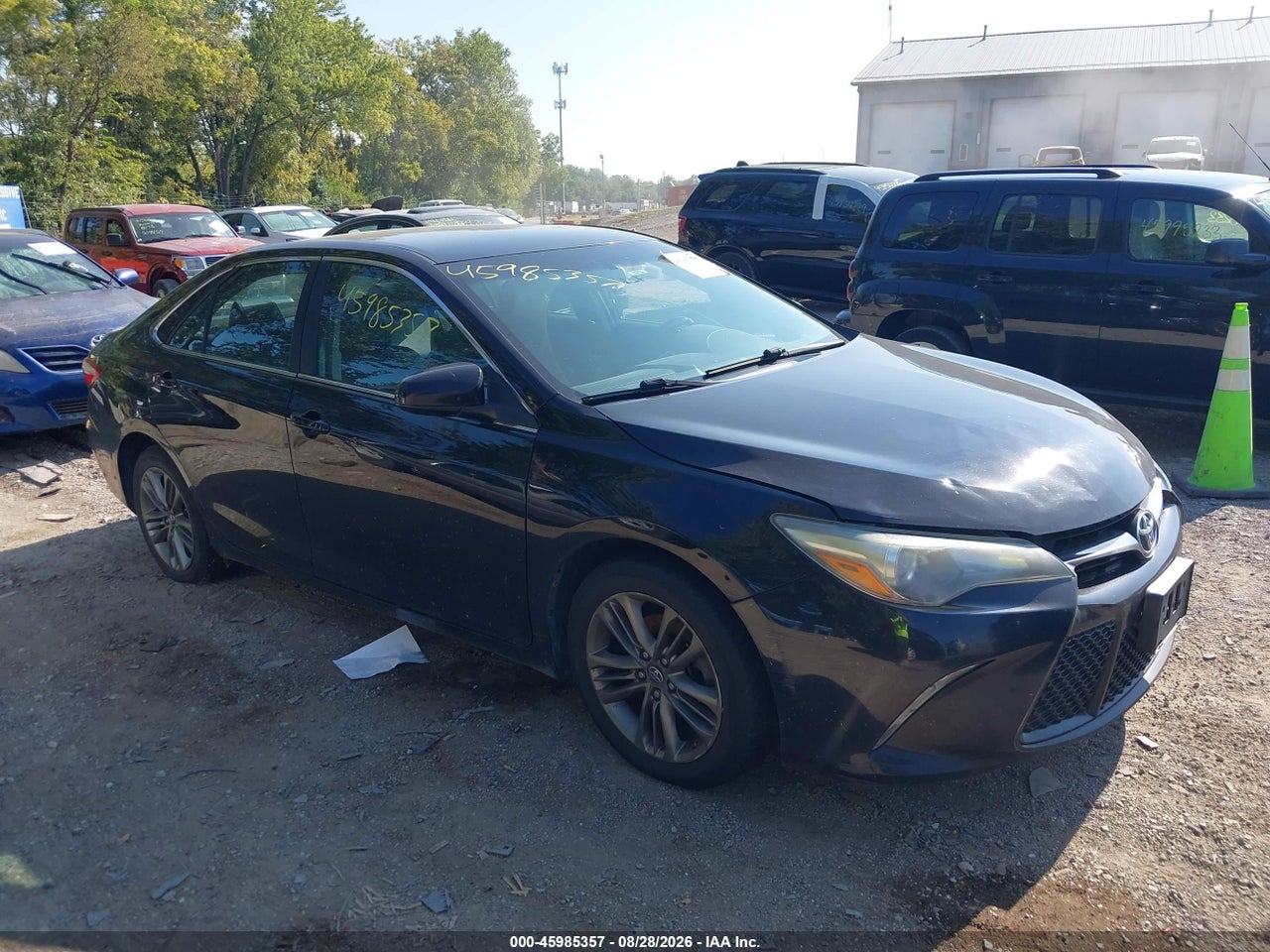 4T1BF1FKXFU****** · 2015 TOYOTA CAMRY SE