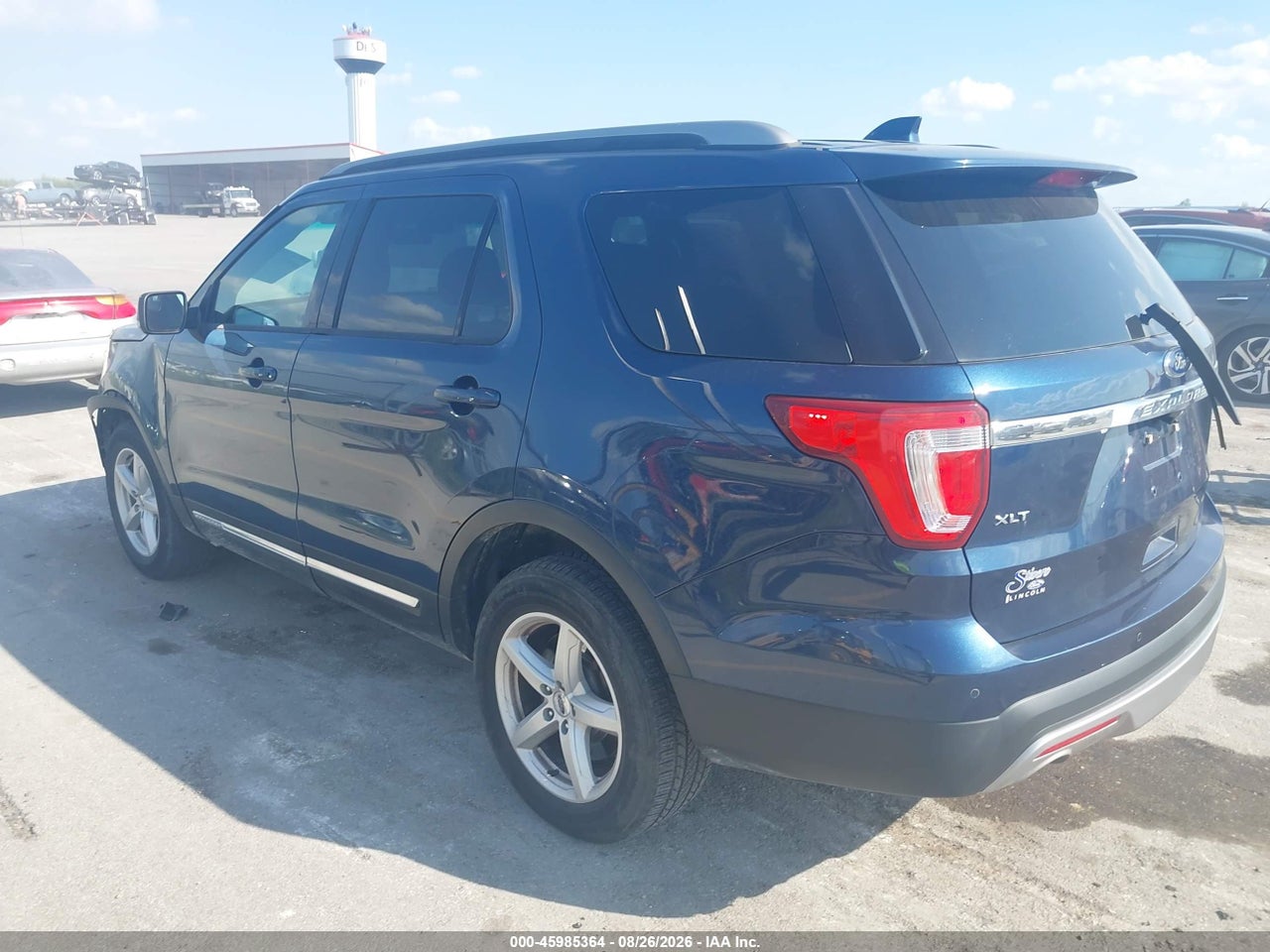 2016 FORD EXPLORER XLT · 3/11