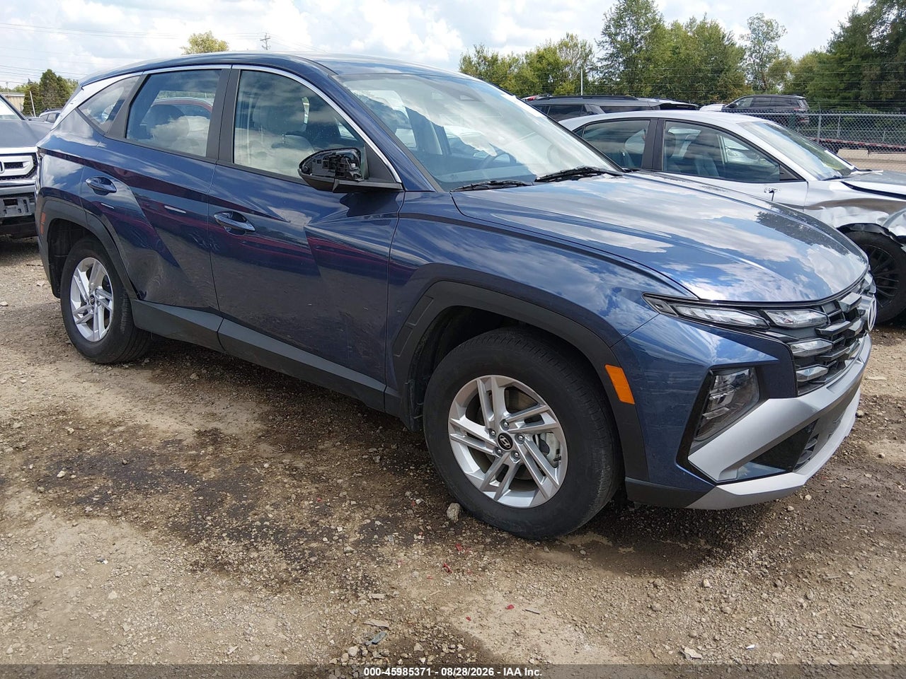2025 HYUNDAI TUCSON SE